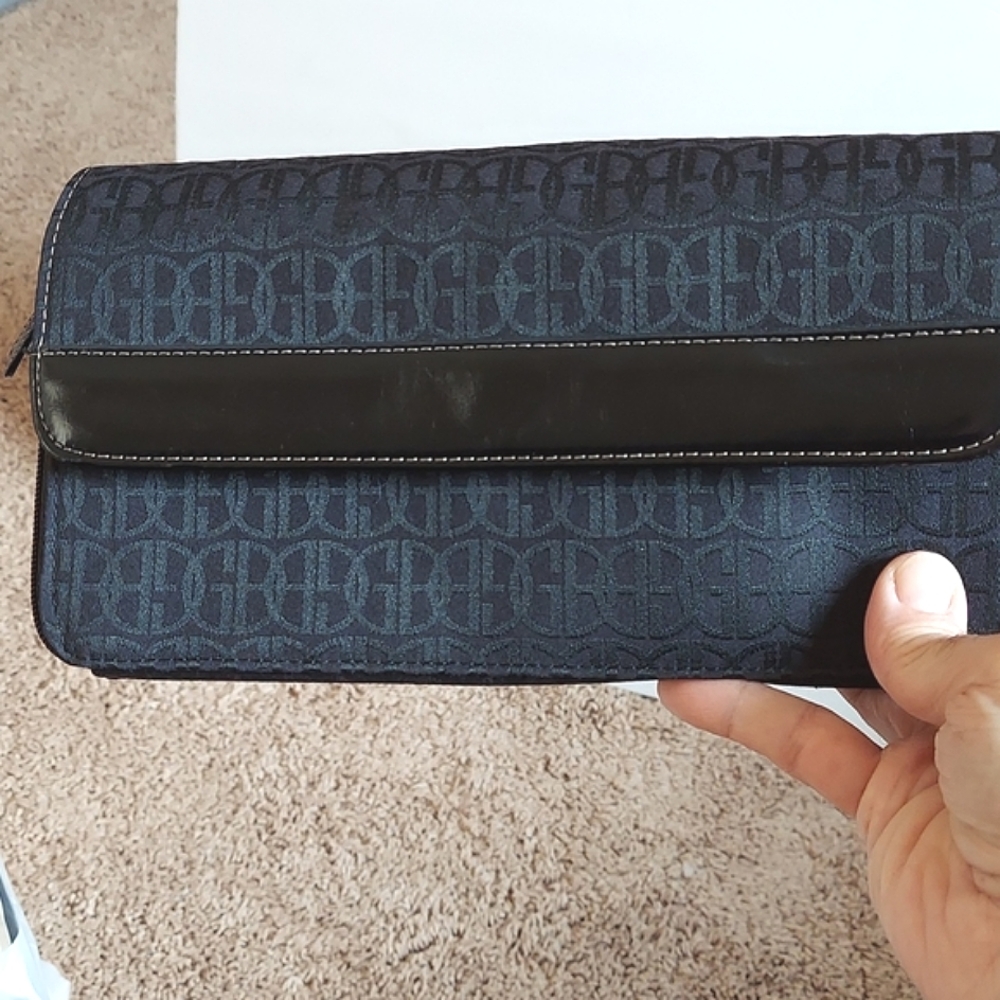 NWOT Gianni Bernini Clutch Very Clean Black